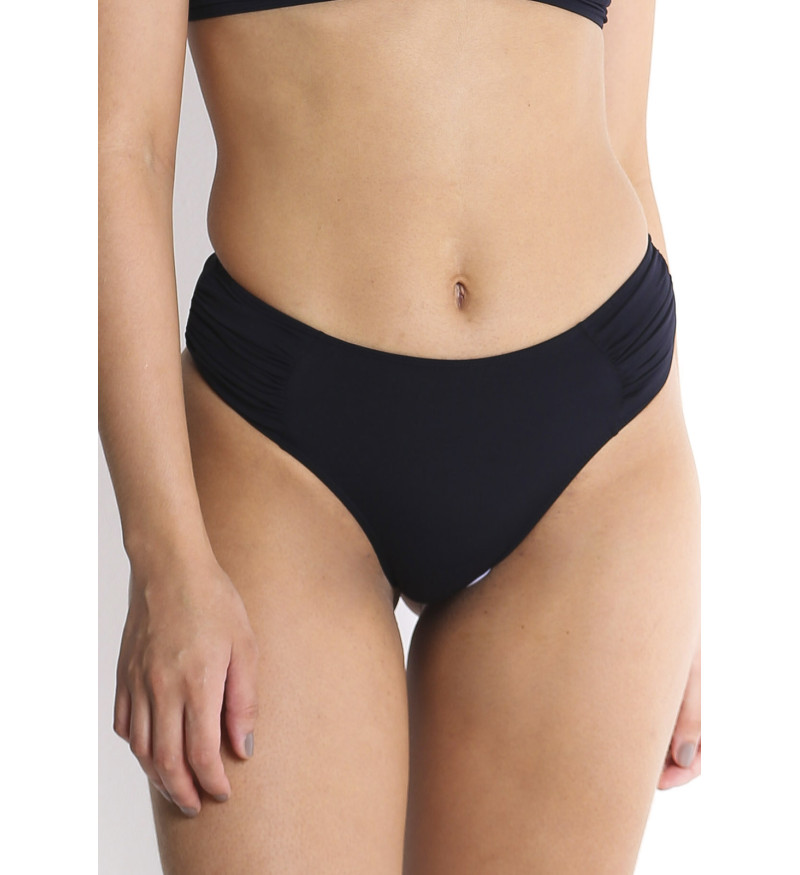 Biquíni calcinha plus franzida preto