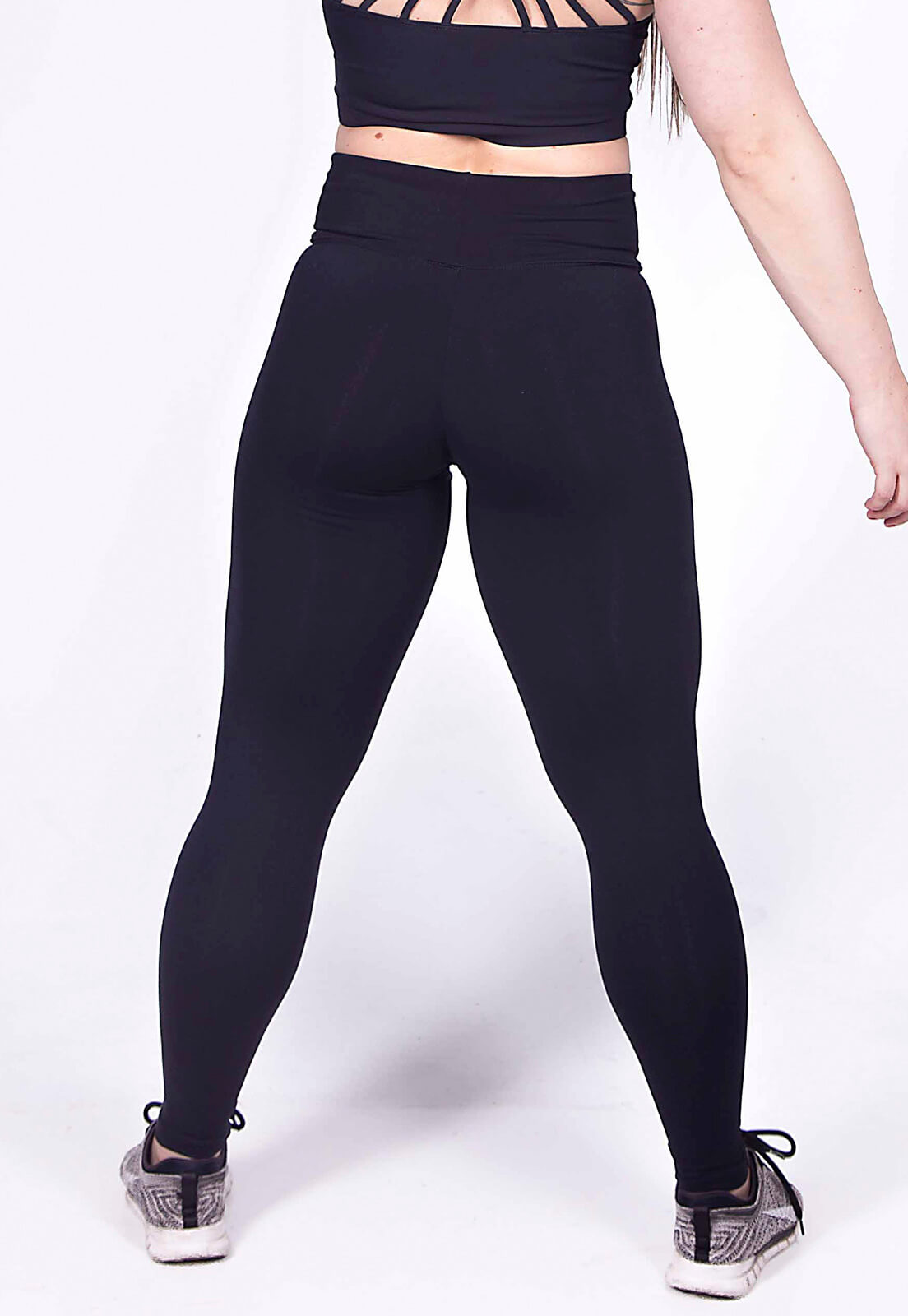 Calça Legging Modeladora Salto Triplo Emana Básica Preta