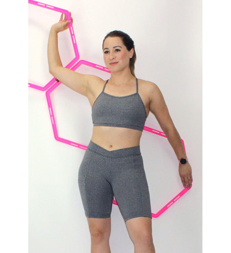 Conjunto fitness topkini e bermuda com bolso mescla