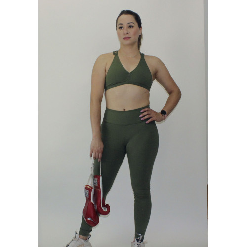 Conjunto fitness top de tiras e legging cós alto verde