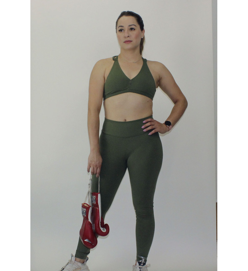 Conjunto fitness top de tiras e legging cós alto verde
