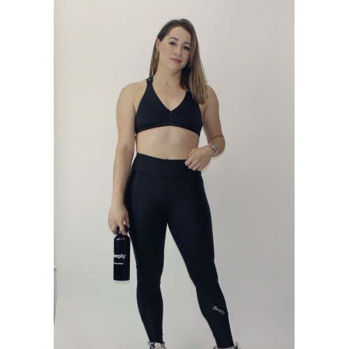 Conjunto fitness top de tiras e legging com recorte preto marrakesh