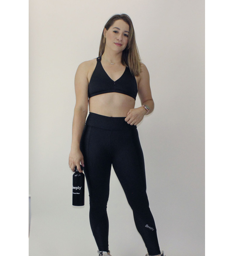 Conjunto fitness top de tiras e legging com recorte preto marrakesh