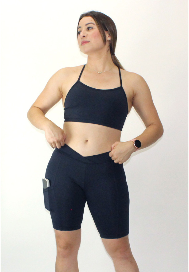 Conjunto fitness top nadador bermuda com bolso preto