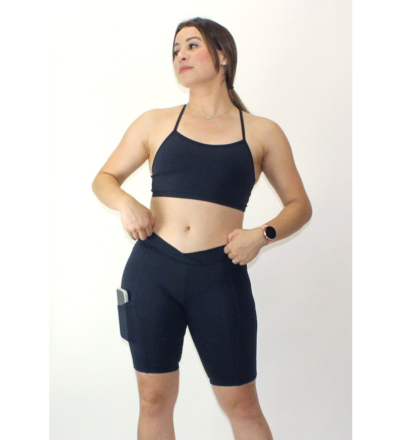 Conjunto fitness top nadador bermuda com bolso preto