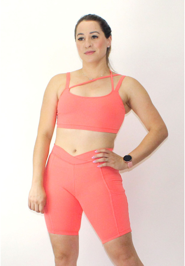 Conjunto fitness top alça dupla bermuda com bolso salmão suplex Conjunto fitness top alça dupla bermuda com bolso salmão suplex