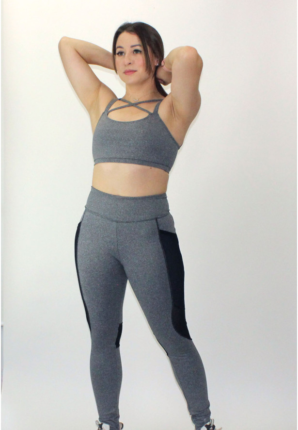 Conjunto fitness top alça dupla legging com recorte mescla